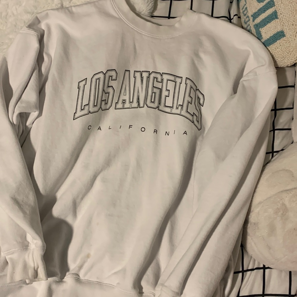 Brandy Melville Los Angeles vintage crewneck